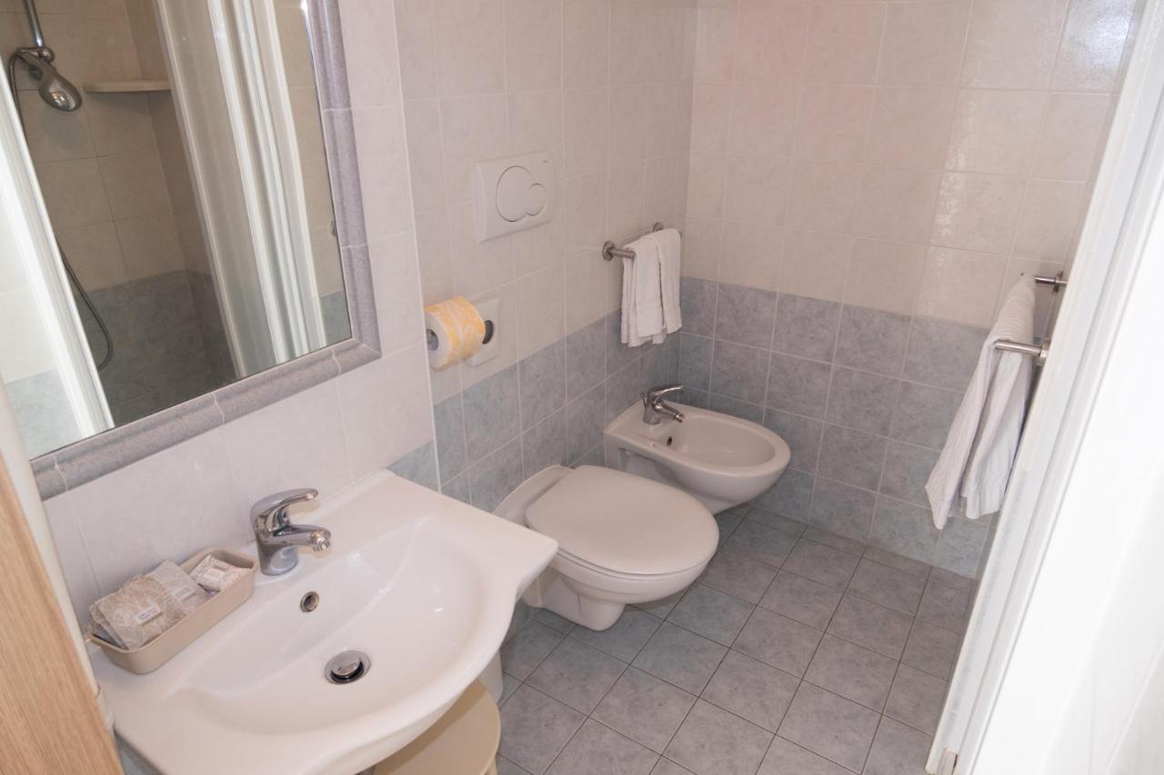 Hotel Cormoran ריצ'יונה מראה חיצוני תמונה