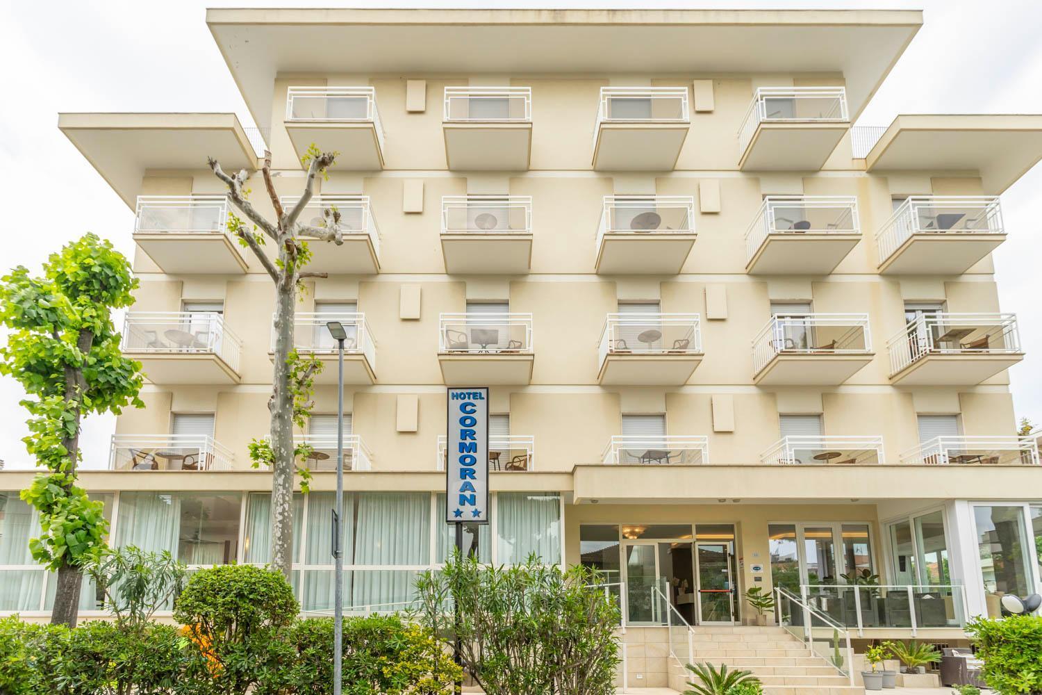 Hotel Cormoran ריצ'יונה מראה חיצוני תמונה
