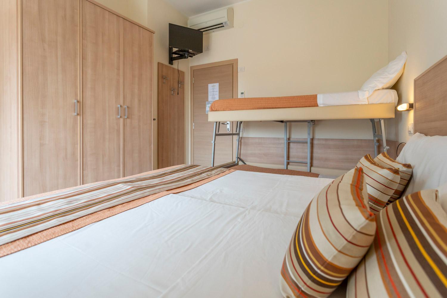 Hotel Cormoran ריצ'יונה מראה חיצוני תמונה