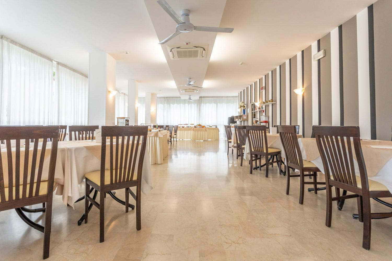 Hotel Cormoran ריצ'יונה מראה חיצוני תמונה