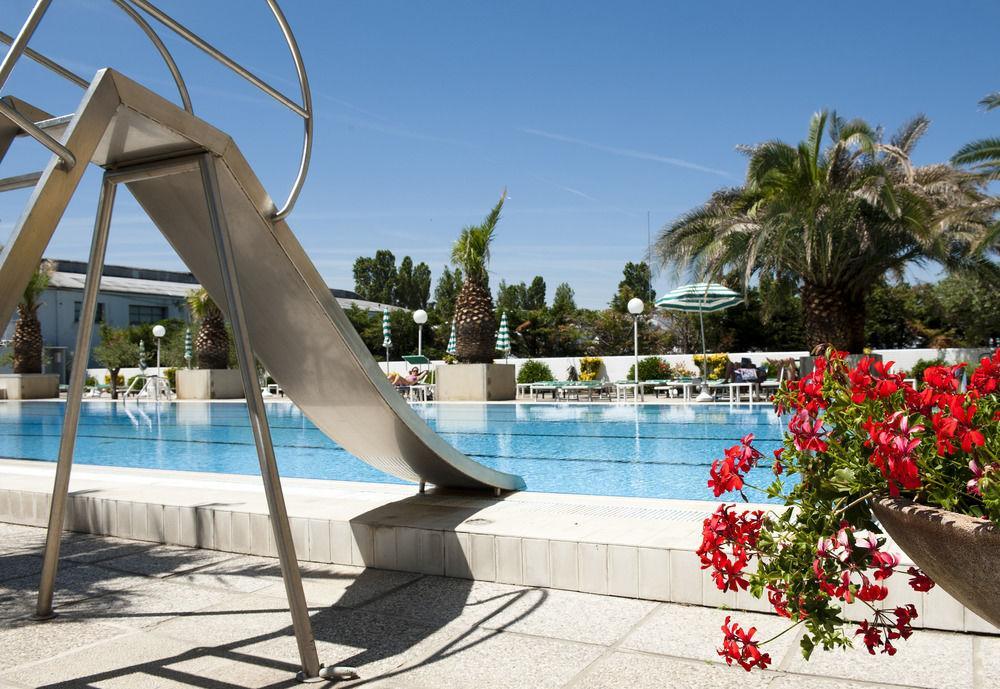 Hotel Cormoran ריצ'יונה מראה חיצוני תמונה